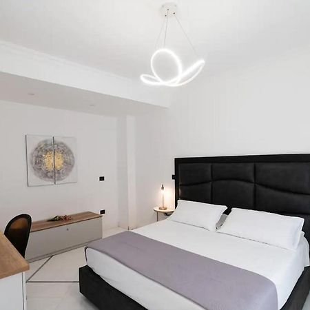Apartments Hotel Real Suite Napoli Chiaia Mergellina Eksteriør billede