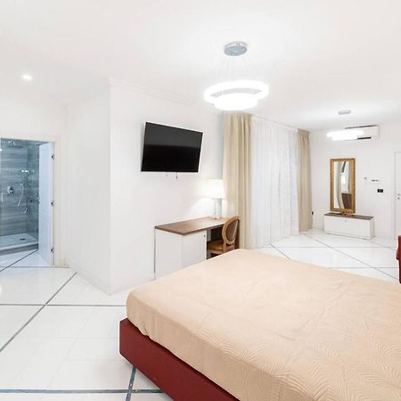 Apartments Hotel Real Suite Napoli Chiaia Mergellina Eksteriør billede