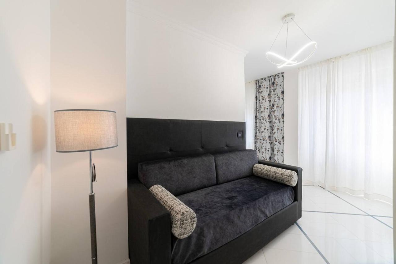 Apartments Hotel Real Suite Napoli Chiaia Mergellina Eksteriør billede