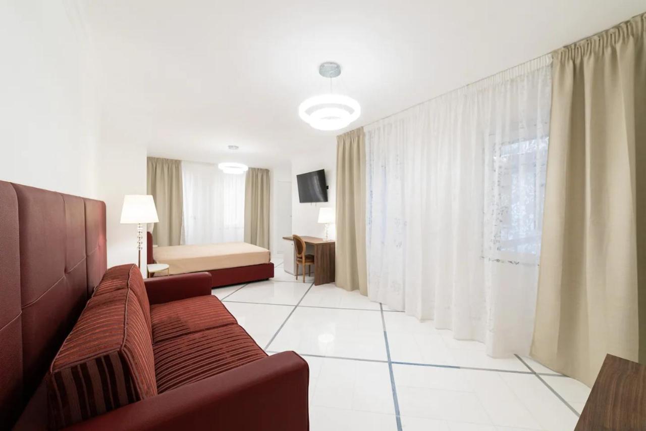 Apartments Hotel Real Suite Napoli Chiaia Mergellina Eksteriør billede